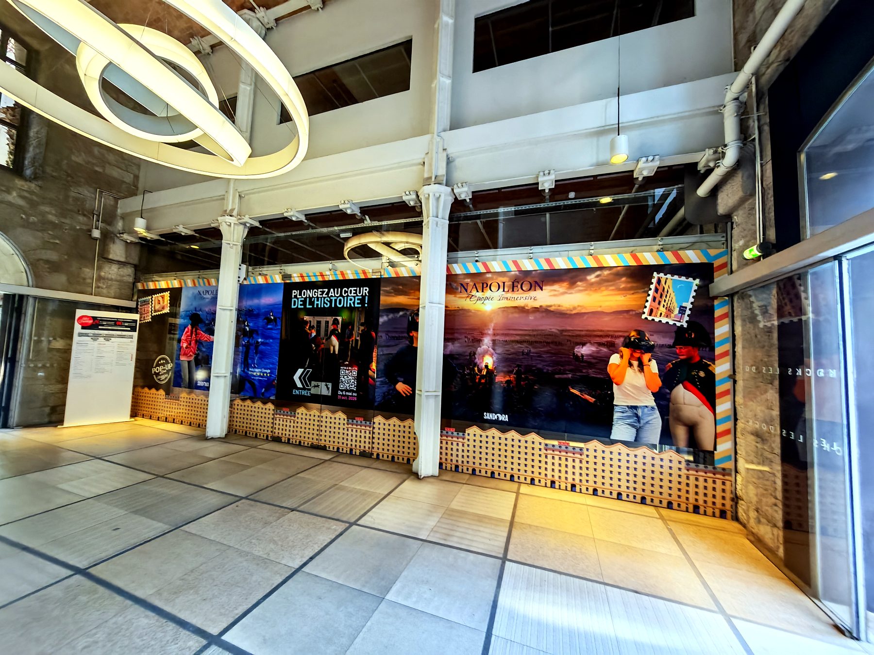 Adhésif vitrine — 058_adhesif-vitrine-napoleon-paysage
