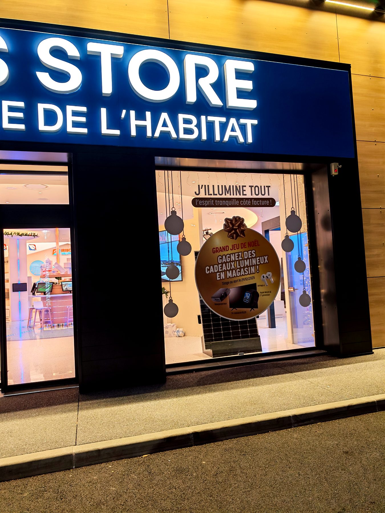 Adhésif vitrine