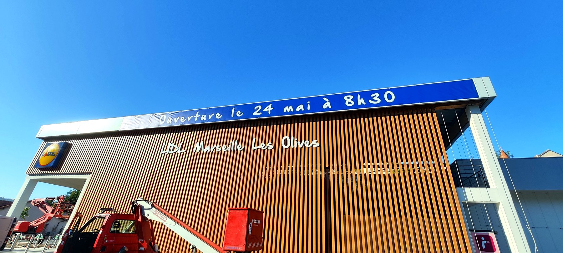Bâche publicitaire