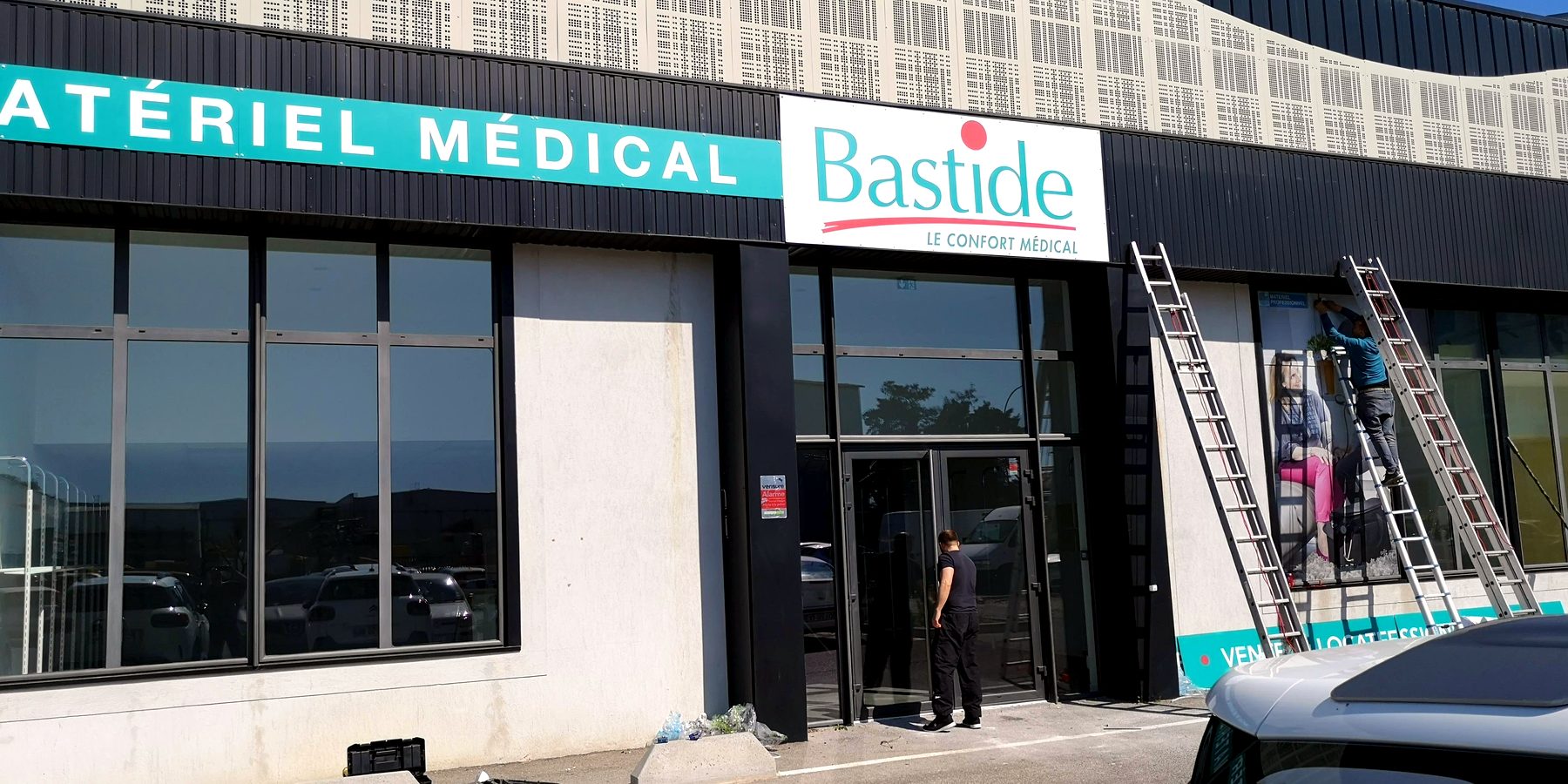 Enseigne dibond — 194_caisson-led-materiel-medical-bastide