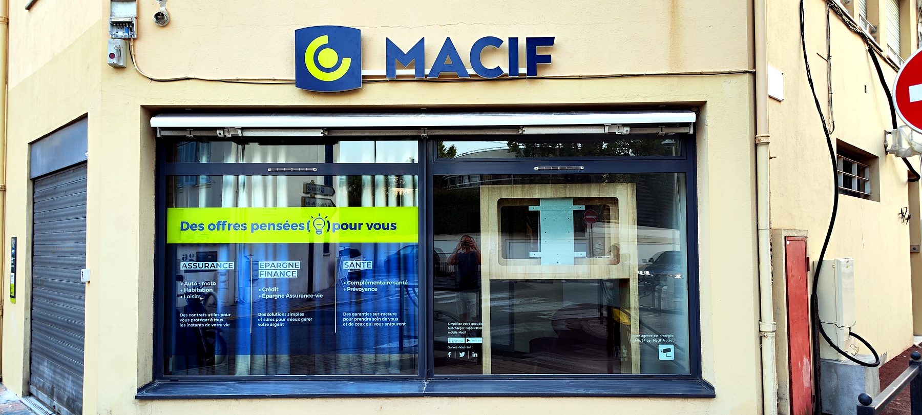 Pose chantier — 124_caisson-led-macif-v2